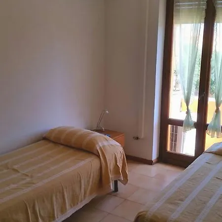 Casa Cala Chiesa Hébergement de vacances *
